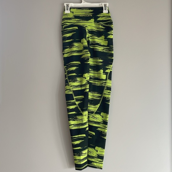 NWT Alphalete Surface Power Leggings Canvas Camo XS - Picture 5 of 9